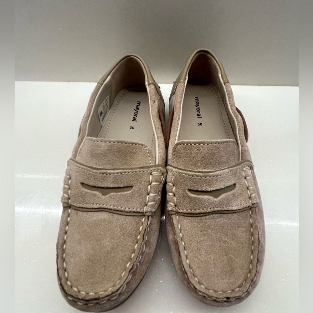 Mayoral shoes size 30 new without tag!
